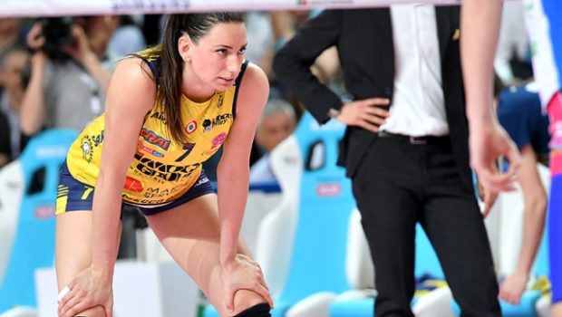 Polvivamman kärsinyt Folie sai&nbsp;jatkosopimuksen